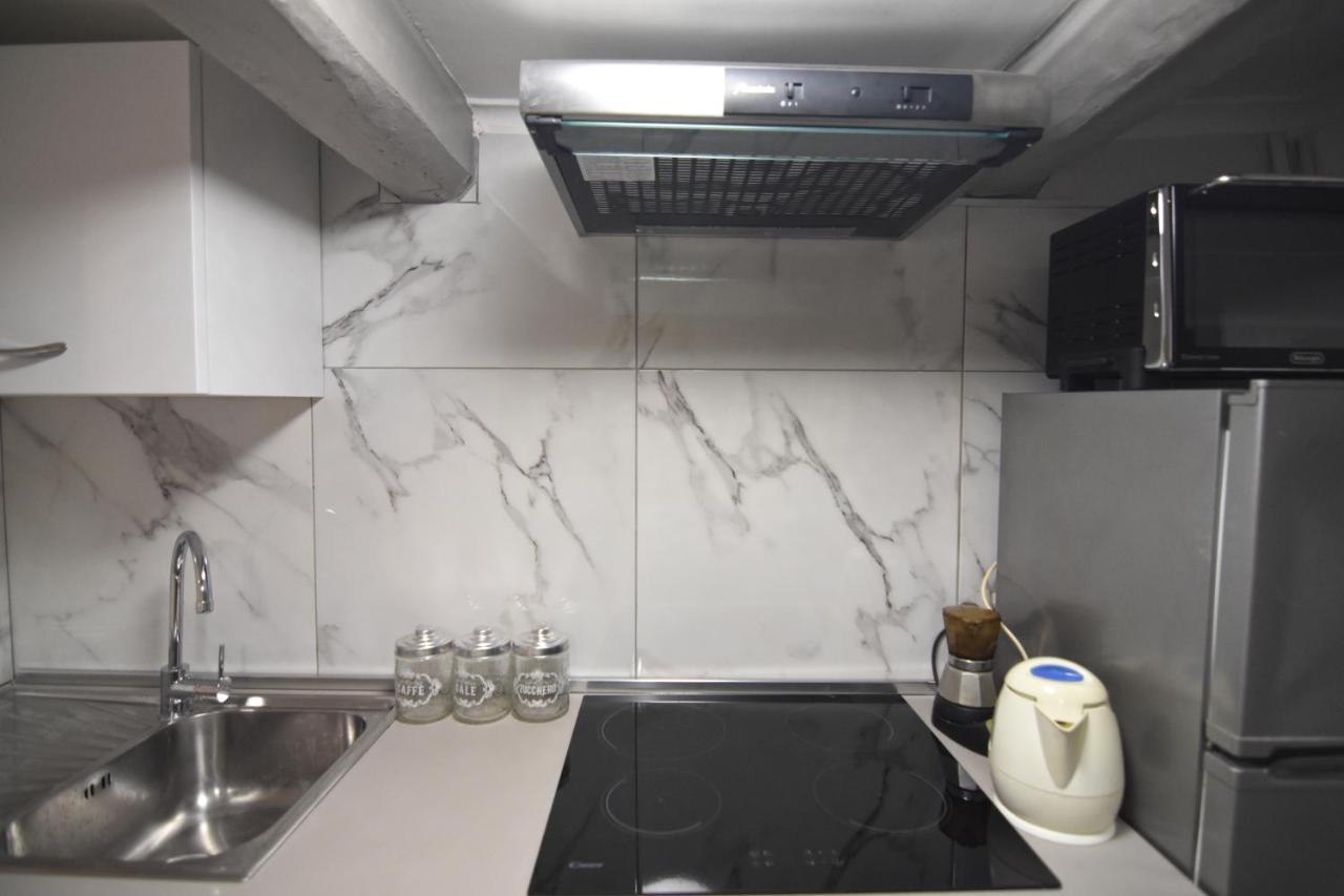 Lilliput Apartment Неаполь Экстерьер фото